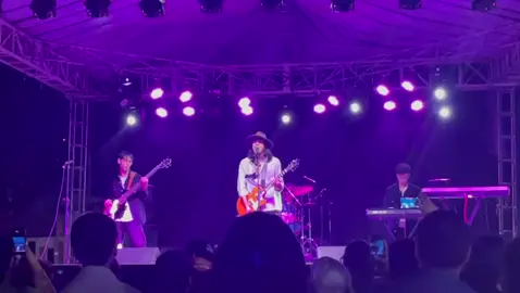 DIEGO  CARRANZA ❤️  CANTANTE  Y GUITARRISTA 