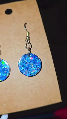 Cute earrings I got from @Hawaii Fluid Art Mansfield #Boo #Bees #Halloween #art