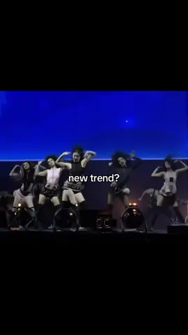 the way it fits so well #katseye #kpop #kpopfyp #blowup #fyppppppppppppppppppppppp   video cr: @ela & @everything’s gnarly 🫶
