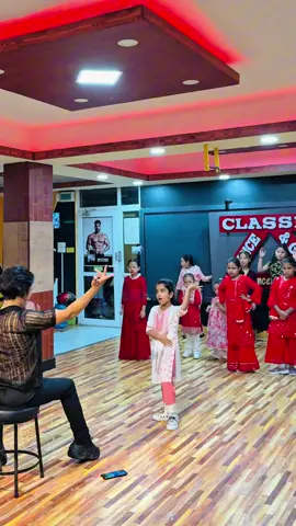 Bole chudiya dance part-06 #hozana2504 #viral #trending #dance #foryou  Contact us for all types of dance training from zero level basic dance classes for all ages !  Hozana dance studio Nepal 9810310201  Bishalchowk satdobato lalitpur