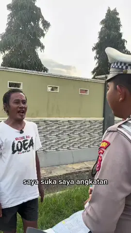 Tidak mau dipanggil mas maunya mba Lola 🤭