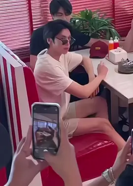 Maaf,,Mataku cuma Bisa fokus sama Paha MuLus Dunk😭😭#joongdunk #joongarchen #dunknatachai 