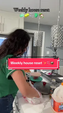 Weekly reset: the therapy my space needed 🌿✨ #fyp #weeklyreset #cleaning #weeklyroutine #viral 