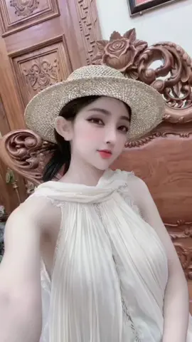Cuộc đời ,có người đến, có người đi và có người ở lại rất lâu trong tim bạn🤍 #nini1235 
