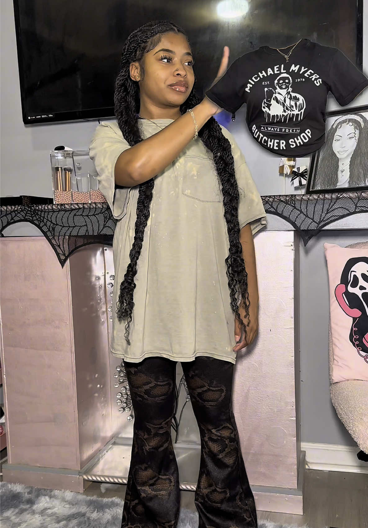 When the Sun goes down & the Moon comes up 👻 Spooky Bundle from @Willow Boutique 🖤❗️ #fallfashion #willowboutique #fypシ #spookyszn #halloweencountdown #wednesdaynetflix #fionaflares 
