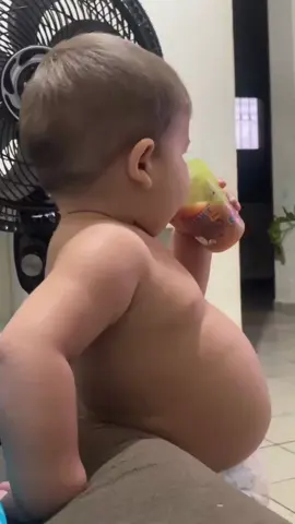“Nada pra comer nessa casa”😂😂 #bebesgordinhos #fyppppppppppppppppppppppp #maternidade 