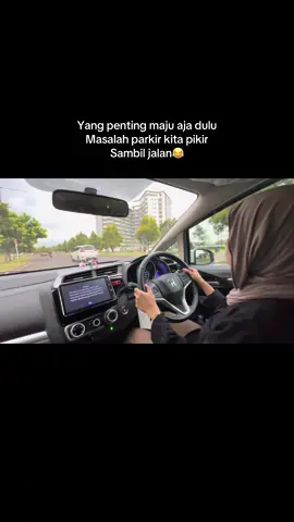 Bismillah harus bisa nyetir sendiri 👌#belajarnyetir #mobil #latihannyetir 