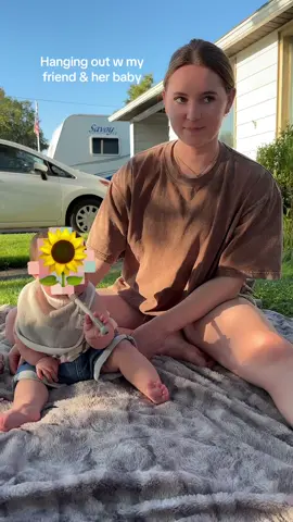 Her mom picked the emoji 🌻🥰 #foryou #fyp #trending #aunt 