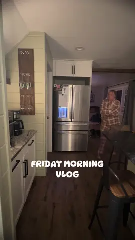 We made it! First week down! #workingmom #schoolnurse #morningroutine #wisecupcackleshack 
