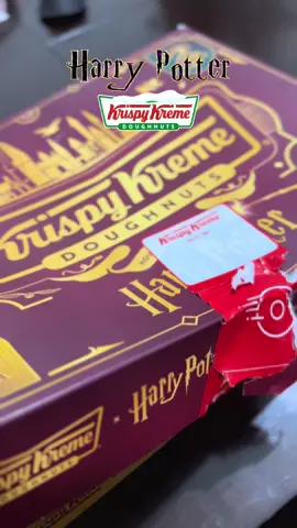 Must have! This hufflepuff is so happy 💛 thank you @Beatriz Sanchez  #krispykreme #harrypotter #hufflepuff #fyp #musthaves 