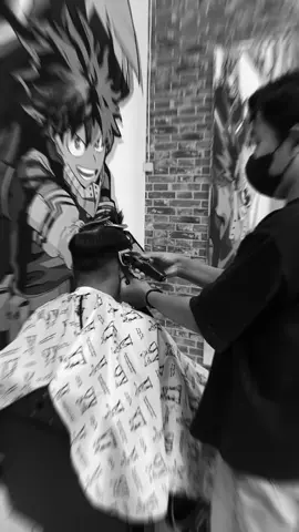 Kalau aku harus ngulang seribu kali pun, kayaknya aku bakal tetap milih kamu, deh.💈                                    #FYP #TikTokBarber #sore #BarberIndonesia #KharismaBarbershop 