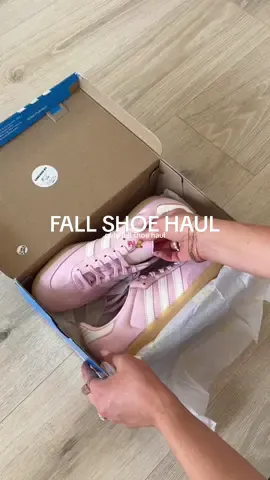 shoes I got for fall 🫶🏻 #fallhaul #shoes #girly #fallaesthetic #fallfashion 