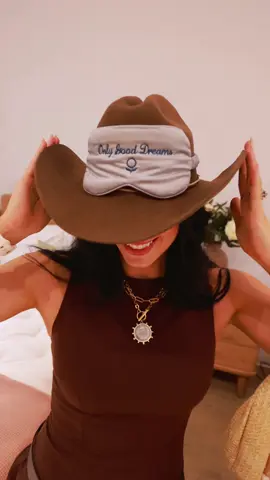 Welcome to Nashville @Naturepedic ✨🤍 #naturepedicpartner We had such a blast celebrating with you last night! DID YOU KNOW- Naturepedic products are made with GOTS Certified Organic Cotton, GOLS Certified Organic Latex, and are UL Formaldehyde Free validated and certified to the GREENGUARD® Gold standard… WOW💅🏽✨ Go to their grand opening tomorrow- Saturday, Aug. 23 and you’ll get to stuff your own organic pillow too!!  #safehealthysleep #comfortwithoutchemicals #nashvilletn #greenhills   