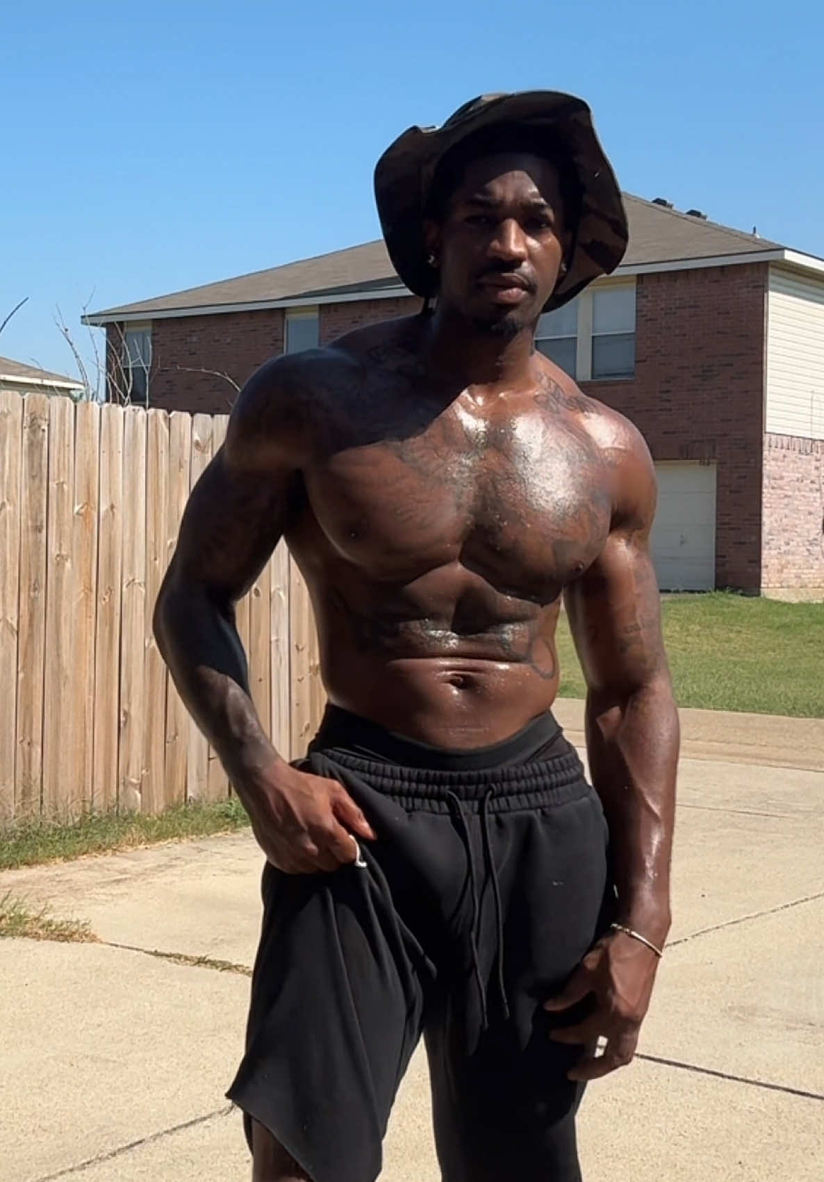 🦍🦍