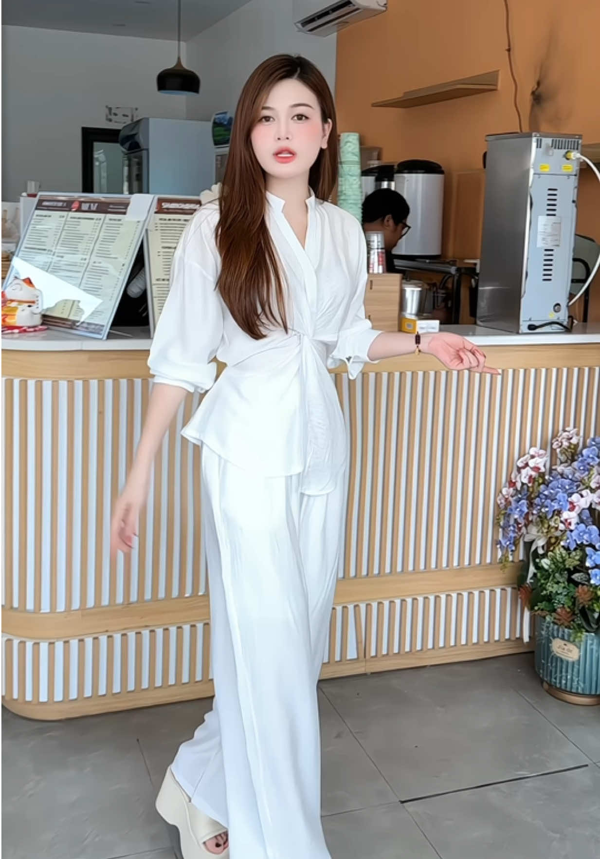 Sét sơmi đũi xoắn eo phong cách trẻ trung #tiktok #thoitrangnu #setduicaocap #foryou 
