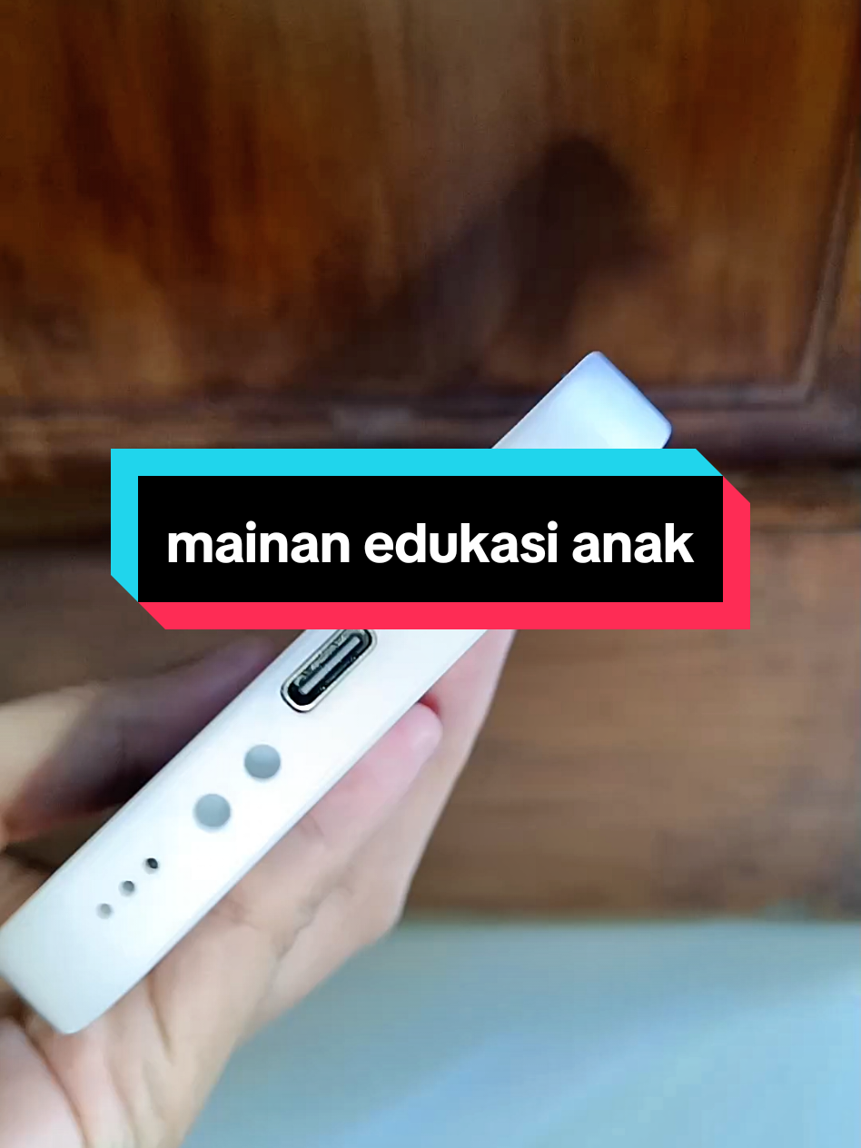 Membalas @nuzula_olshop  daripada di kasih HP beneran mending kenalin mainan HP edukasi ini aja bisa bermain sambil belajar kosakata juga 🥰 #mainanedukasi #mainanhpedukasi #mainanedukasianak #mainanedukatif #belilokal #hargajuara #cuantanpabatas #promokemerdekaan 