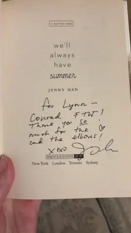 My biggest flex at the moment is that I’ve been #teamconrad since the books had their original covers 😂 Meeting @Jenny Han what feels like a million years ago was such a dream! I will always love this series sooooo much! #thesummeriturnedpretty #tsitp #mybiggestflex 