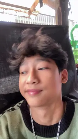 sorry kliatan jlek belum mandi soalnya😭✌🏻