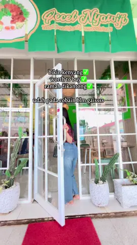 sarapan pecel dlu qt hari ini enak recoment cobain dahh#pecelngawiji #pecel #fyppppppppppppppppppppppp #fyp #lewatberanda #berau #tanjungredeb #berau_kaltim #berauasik #beraukaltim #foryou #nasipecel 