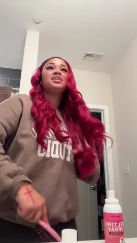Part whatever of today I post cause I opened his one features me getting my wig ready for rest time while I'm a little tipsy hopefully I get over 72 views 😂 and if you watch the video all the way through you’re a real one love you renni out beechesss 🤭❤️