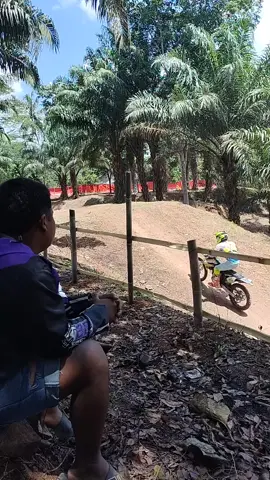 di gelar gestrek abang bukit superli bolo