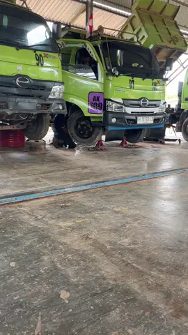 Service. . .#truksawit #kalimantan 