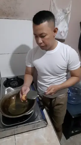 Telur nya nangis ga mau di goreng 🤣 #viral #fyp #hiburan #komedi #dagelan #ngakak #fyppppppppppppppppppppppp 