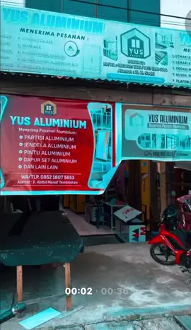 Pernah nggak sih ngerasa rumah jadi sempit dan kurang rapi karena furnitur yang cepat rusak? 🤔 Sekarang nggak perlu bingung lagi! Yus Aluminium hadir dengan solusi praktis, awet, dan elegan untuk mempercantik rumah Anda ✨ Mulai dari dapur set, pintu, partisi kaca, jendela, lemari, hingga etalase—semua bisa dibuat sesuai kebutuhan. Dengan bahan aluminium berkualitas, hasilnya bukan cuma kuat tapi juga tahan lama. 💡 Yang bikin tenang: 	•	Harga tetap ramah di kantong 	•	Gratis ongkir khusus Tembilahan 	•	Bisa kirim ke luar daerah 	•	Dikerjakan dengan penuh amanah Jadi, tunggu apa lagi? Wujudkan rumah idaman yang rapi, modern, dan fungsional bersama Yus Aluminium 🏡✨ 📲 Hubungi sekarang di WA 0852 1607 5653 atau langsung DM kami!