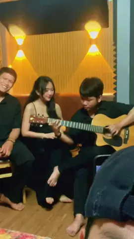 Content tự tới 