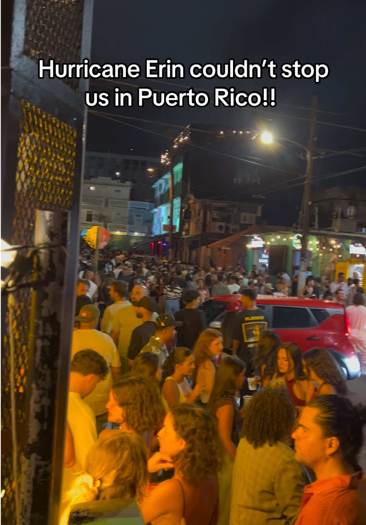 The party goes on 💃🏽 #hurricaneerin #callecerra #puertoricotiktok #hurricaneseason #sanjuan