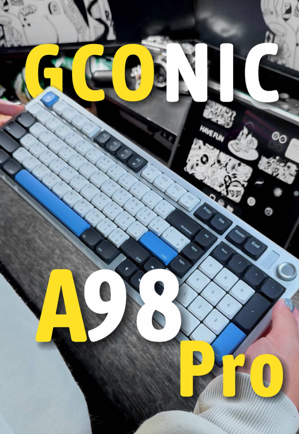 Gconic A98 Pro✨ Gconic A98 Pro คือ คีย์บอร์ด Mechanical แบบ Low-Profile ขนาด 98% ที่มาพร้อมวัสดุอะลูมิเนียมทั้งตัวต่อครั้งแรกจากแบรนด์⭐️ พร้อมดีไซน์แบบประหยัดพื้นที่แต่ครบทุกฟังก์ชัน ⌨️ ไฟ RGB ปรับแต่งได้หลายโหมด ไล่สีกว่า 20 รูปแบบ🌈 เพิ่มความหรูหราและมีสไตล์ให้กับโต๊ะทำงาน RGB ✨ เชื่อมต่อได้ 3 วิธี—สาย USB-C, 2.4 GHz และ Bluetooth 5.3 รวมถึงสวิตช์ปรับแต่งพิเศษที่พัฒนาเฉพาะรุ่น ทำให้ A98 Pro เป็นตัวเลือกยอดเยี่ยมทั้งสำหรับสายทำงานและเกมเมอร์ 🌟วัสดุหลัก: ตัวเครื่องอะลูมิเนียมทั้งชิ้น เพิ่มความแข็งแรงและดูพรีเมียม    ⌨ เลย์เอาต์: 98% Compact — มีแป้นตัวเลขและฟังก์ชันครบ แต่ประหยัดพื้นที่    🌈 ไฟ RGB: มากกว่า 20 รูปแบบให้ปรับแต่งได้ตามสไตล์คุณ    🔀 การเชื่อมต่อ 3 โหมด: USB-C แบบมีสาย, 2.4 GHz, และ Bluetooth 5.3     🔧 สวิตช์: มีให้เลือกสองแบบ ได้แก่ White (Linear) และ Black (Tactile)   🎛️ Hot-Swap: มีเฉพาะในรุ่น และช่วยให้เปลี่ยนสวิตช์ง่ายโดยไม่ต้องบัดกรี    👇🏻Keycap: ทำจาก PBT ทนทาน สีไม่ลอกง่าย   ℹ รองรับอุปกรณ์: Windows, macOS, iOS, Android (ตามการเชื่อมต่อ)   🛡 การรับประกัน: มีประกันศูนย์ให้ครบ 1 ปี (จากมาตรฐาน Gconic รุ่นก่อนหน้า)   🤍 Thank You @Gconic 🤍 #ฝุ่นเต็มโต๊ะ #gconic #gconica98pro #คีย์บอร์ด #keyboard 
