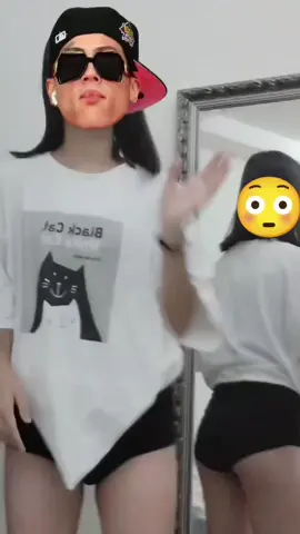 好看也不是你的😁 換一邊了 滿意嗎☺️我拍了超多次🤣頭髮一直外翹啊啊啊啊啊啊啊 直接放棄🫠 #流量密碼 #上推薦 #10 #國三 #跳舞💃🏻 