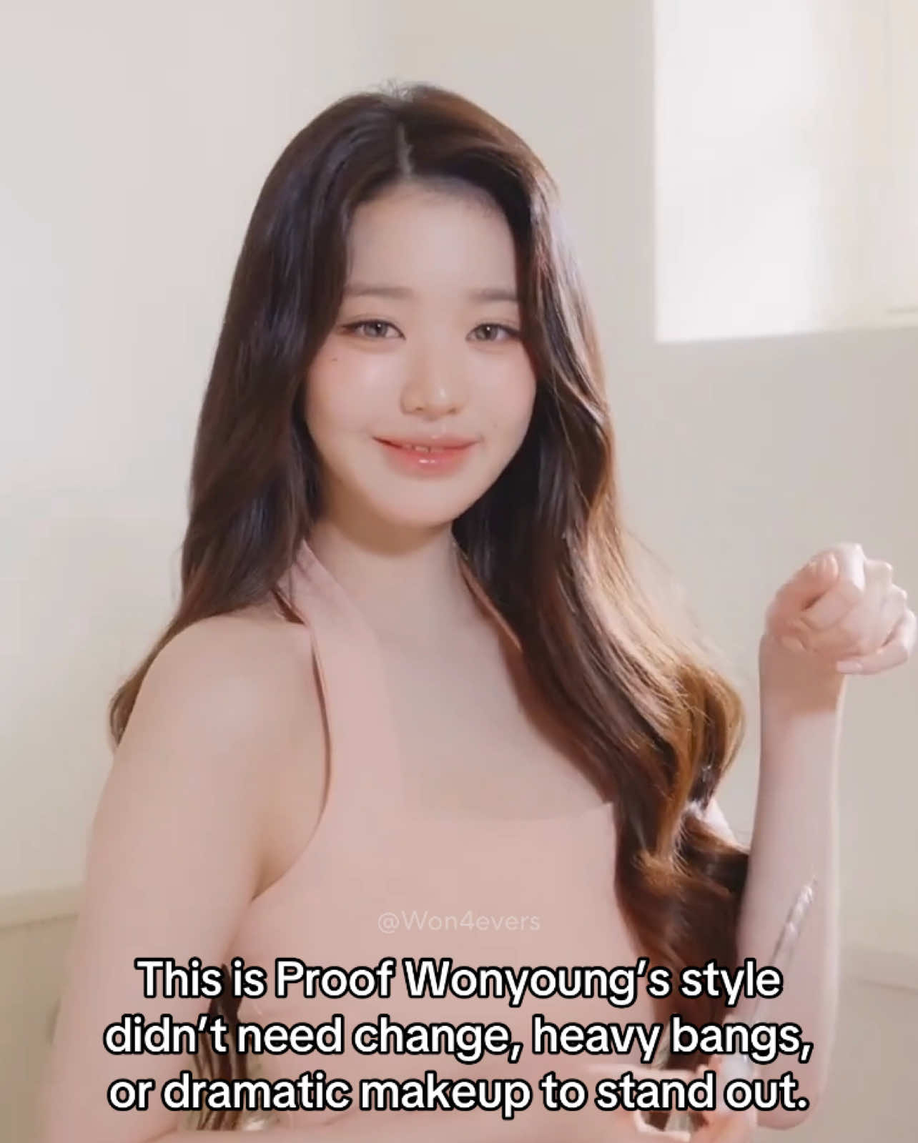 she’s still breathing taking with and without both😻 #fypシ #fyp #wonyoung #kpop #ive 