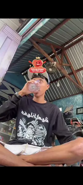 sebelum embok teko tak nemenin papa makan duli #oscarfram  #fauzana  #vtmasiyun  #sobatngarit  #masiyun 