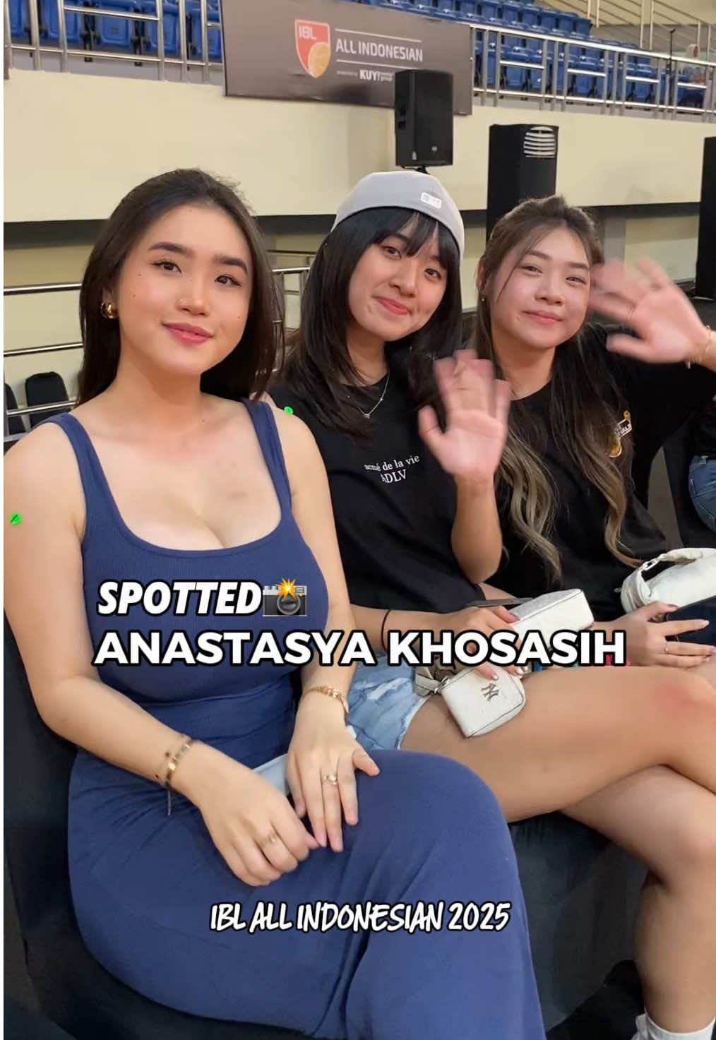 @anastasya khosasih Spotted at IBL All Indonesian 2025 di Gor Indoor Manahan, Solo 🤩 #KUYEntertainment #IBLAllIndonesian