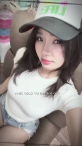 #CapCut Tình yêu với anh là sao anh đổi thay như là áo #fyp 