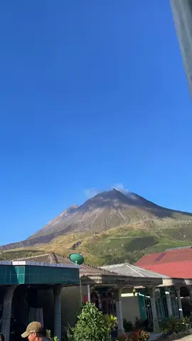 #kakigunungsinabung #sinabungberastagi #karo 