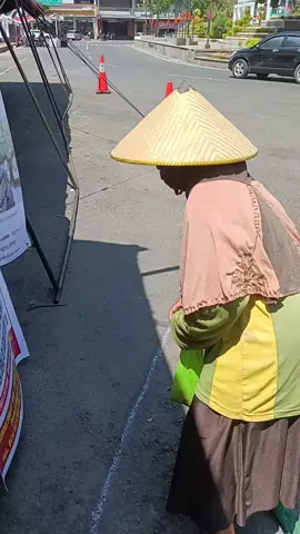 sehat selalu nggih Mbah mugi panjang yuswane
