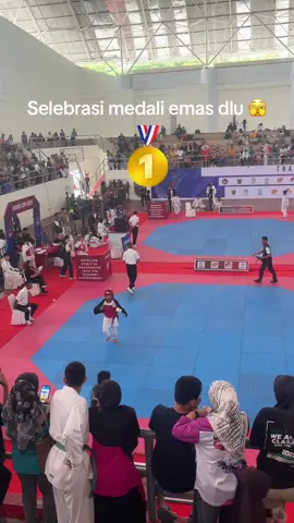 #taekwondoindonesia #taekwondolife #taekwondofighter #kyorugifighter #fyp @juliann @miswan 