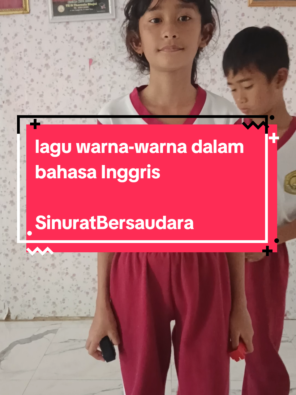 lagu belajar warna dalam bahasa Inggris.  english pemula #pemula #sinuratbersaudara #english 