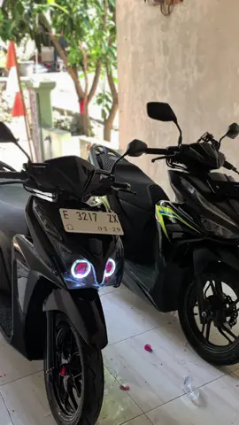 owner-ownernya @AA Bom😎 @Nandar #fyp #vario150 #variokzr#variomodifikasi #varioproper 