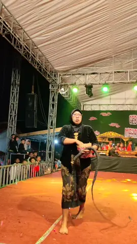si paling gak pelit toping #jarankepangtemanggung #turonggowirowadyo #jaranantiktok #jarankepang #temanggung 