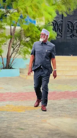 The Real leader 😎 #axmeddaacad💉🔥🦁🙌💪 #jubaland #sheeruproduction #fyb #fouryoupage_tiktok 