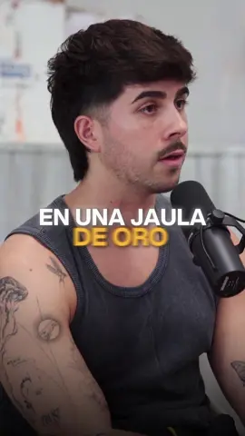 Andres García, aka La Mano de Oro, rompe su silencio tras la separación con SAIKO.  Mañana a las 16:30 podcast completo en nuestras plataformas. (Link en bio)  #tripperspodcast #podcastclips #podcastenespañol #lamanodeoro #saiko 