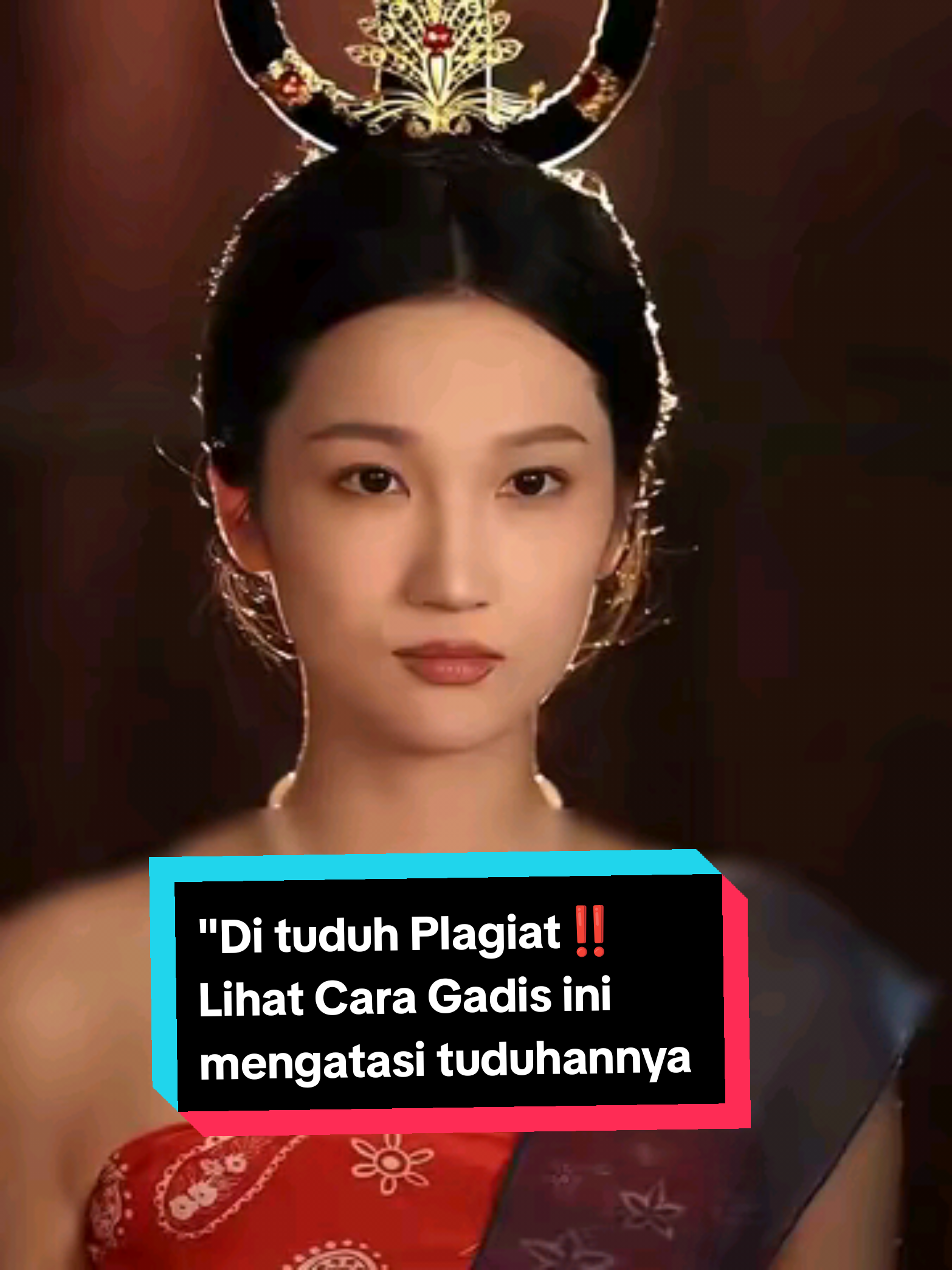gadis berbakat yang terlahir kembali, melawan Junaida, penjiplak licik yang mencuri tarian ciptaannya. Dengan konspirasi cermin dua arah dan tuduhan plagiarisme #alurcerita #alurceritafilm 