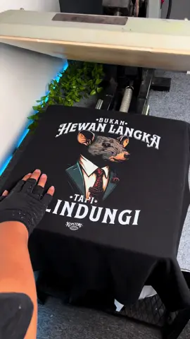 Hewan yang di lindungi 🐀🐭.  #tikusberdasi #tikuskantor #korupsi #koruptor 