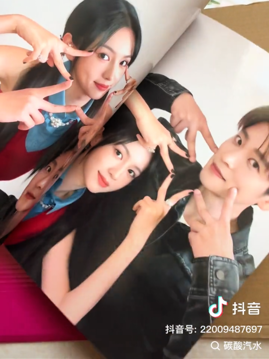 just found out this ap cute #legendofthefemalegeneral #zhouye #zhouye周也 #chenglei #DreamOfGoldenYears