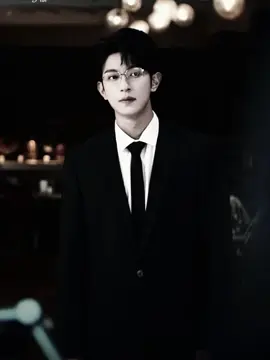 Tối nay được thấy thư kí Cao rồi🤩 tài liệu đặt thư kí lên bàn rồi ra ngoài ngay cho tôi =))) #abodesiretheseries #lipeien #seekyli #gaotu #lýpháiân 