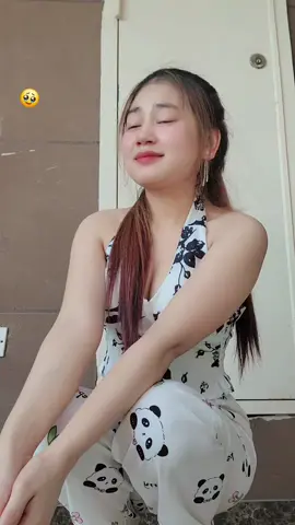 #ႁၵ်ႉႁႅင်းၵေႃႈၸဵပ်းႁဵင်း😔 