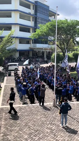 definisi datang di sambut pulang di antar #universitastrunojoyomadura #fakultasteknik #teknik #teknikarea #teknikelektro 